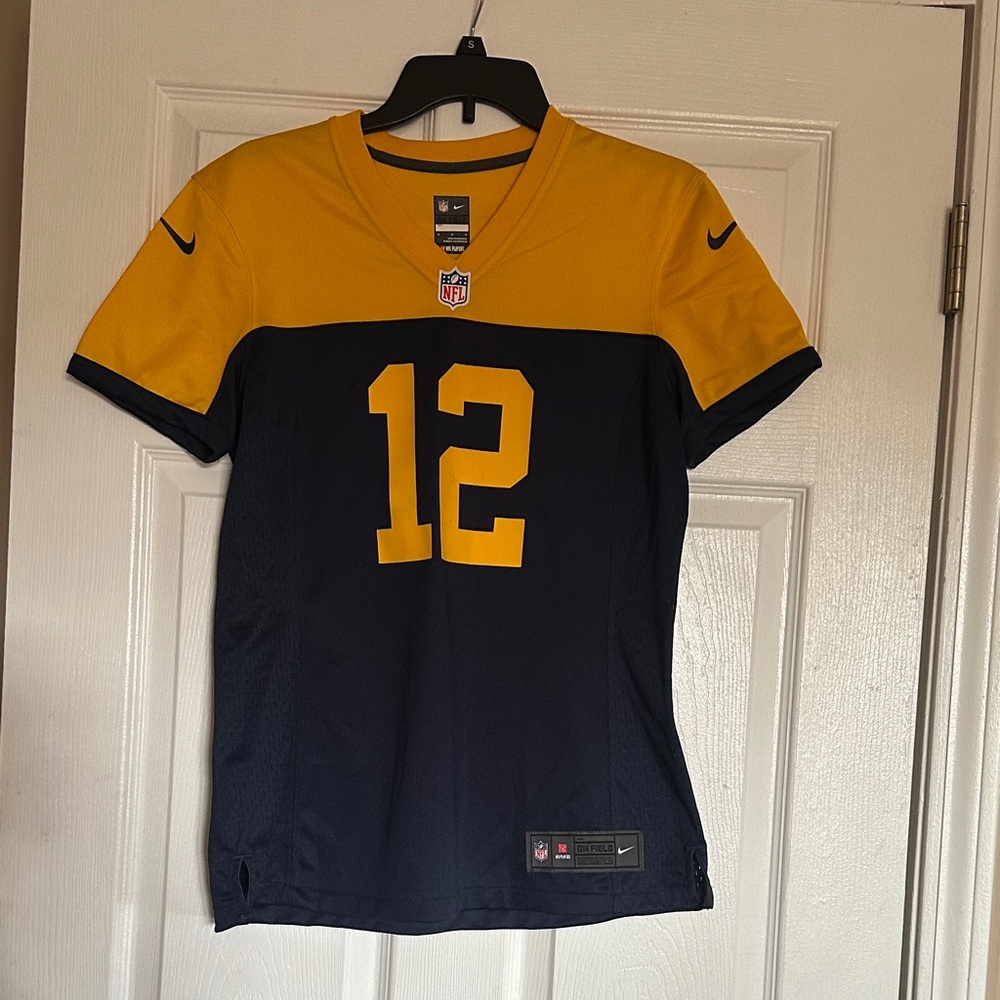 Nike Yellow and Navy Sports Greenbay Packer Jersey. Women medium